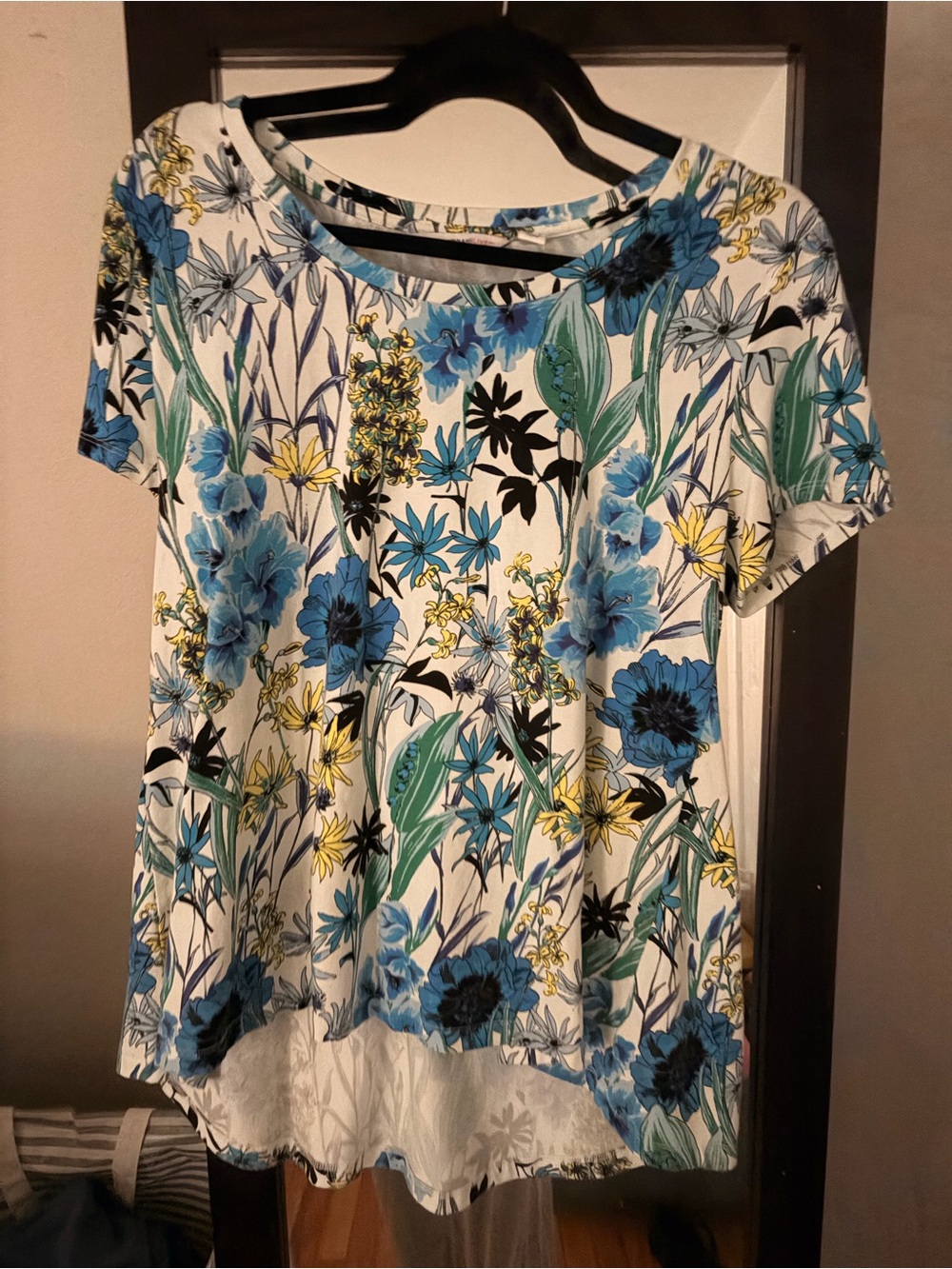 Isaac Mizrahi Blue, Green & Yellow Floral Short-Sleeve Top